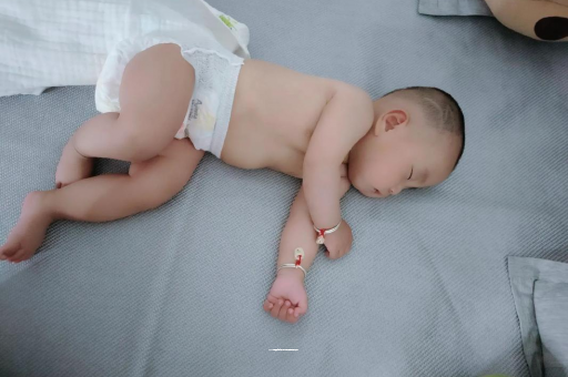孝感宝宝口水多怎么回事
